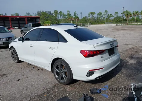 2024 Audi A3 Premium 40 Tfsi Front-Wheel Drive S Tronic z USA, uszkodzony, nr VIN WAUAUDGY9RA002376